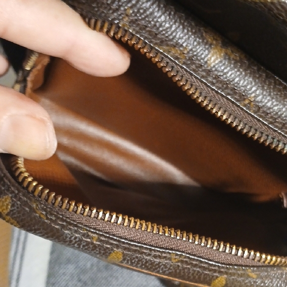 Louis Vuitton Brown Monogram Men's Bag - Picture 14 of 14